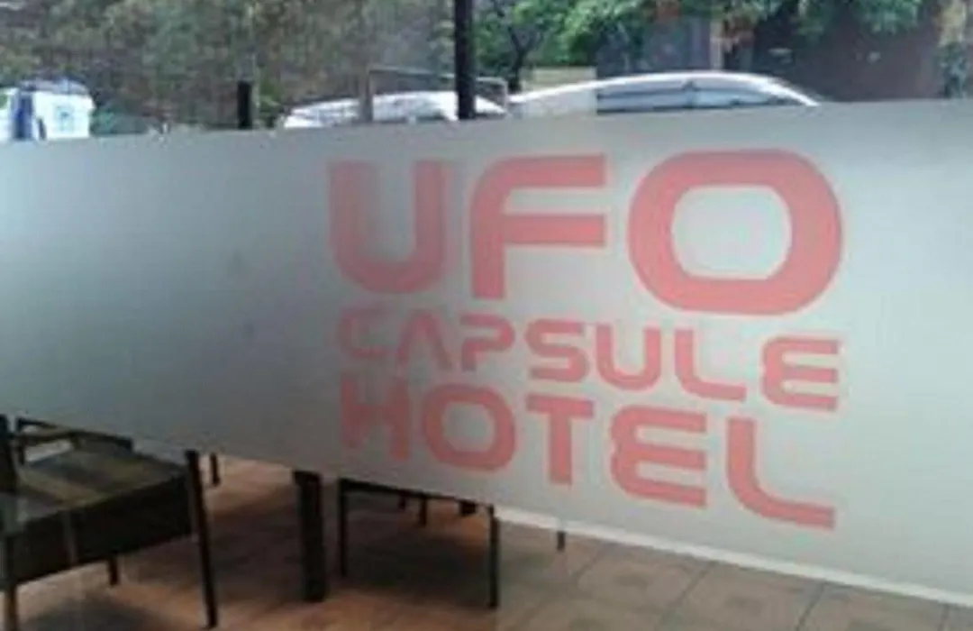 Ufo Capsule Hotel-1